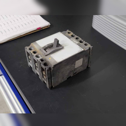 100 Amp Square D Breaker bottom, side, and front view