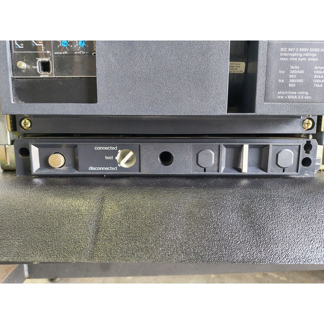 Square D RJF36200CU33A Circuit Breaker (2000A) (Used)