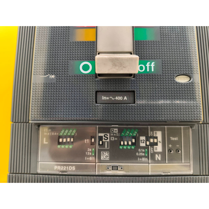 ABB SACE T5N 400 PR221DS Breaker (400A) (Used)