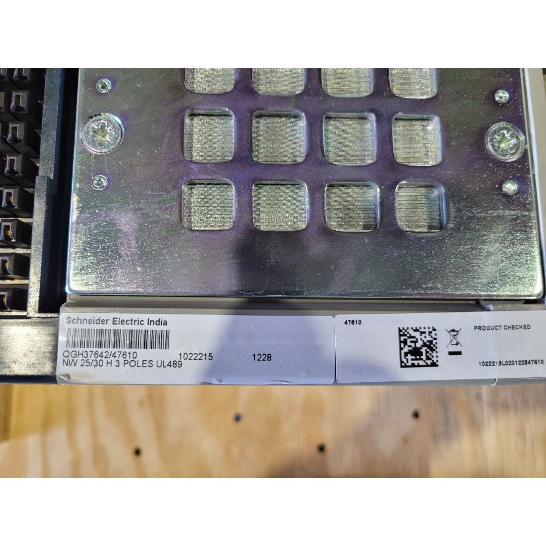 Square D Masterpact NW30H (3000A) (Surplus)
