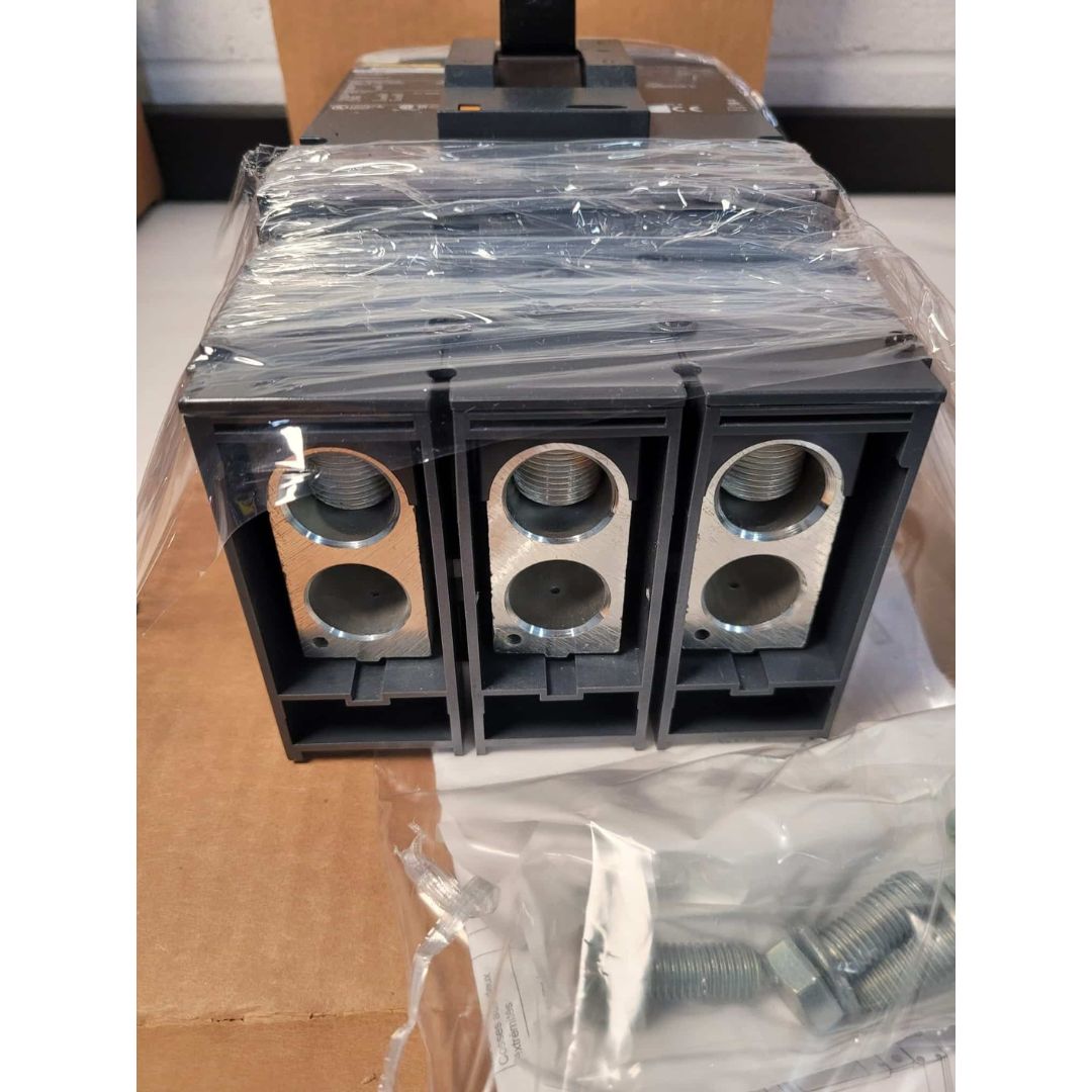 Square D LGP36400CU31XY029 Breaker (400A) (New)