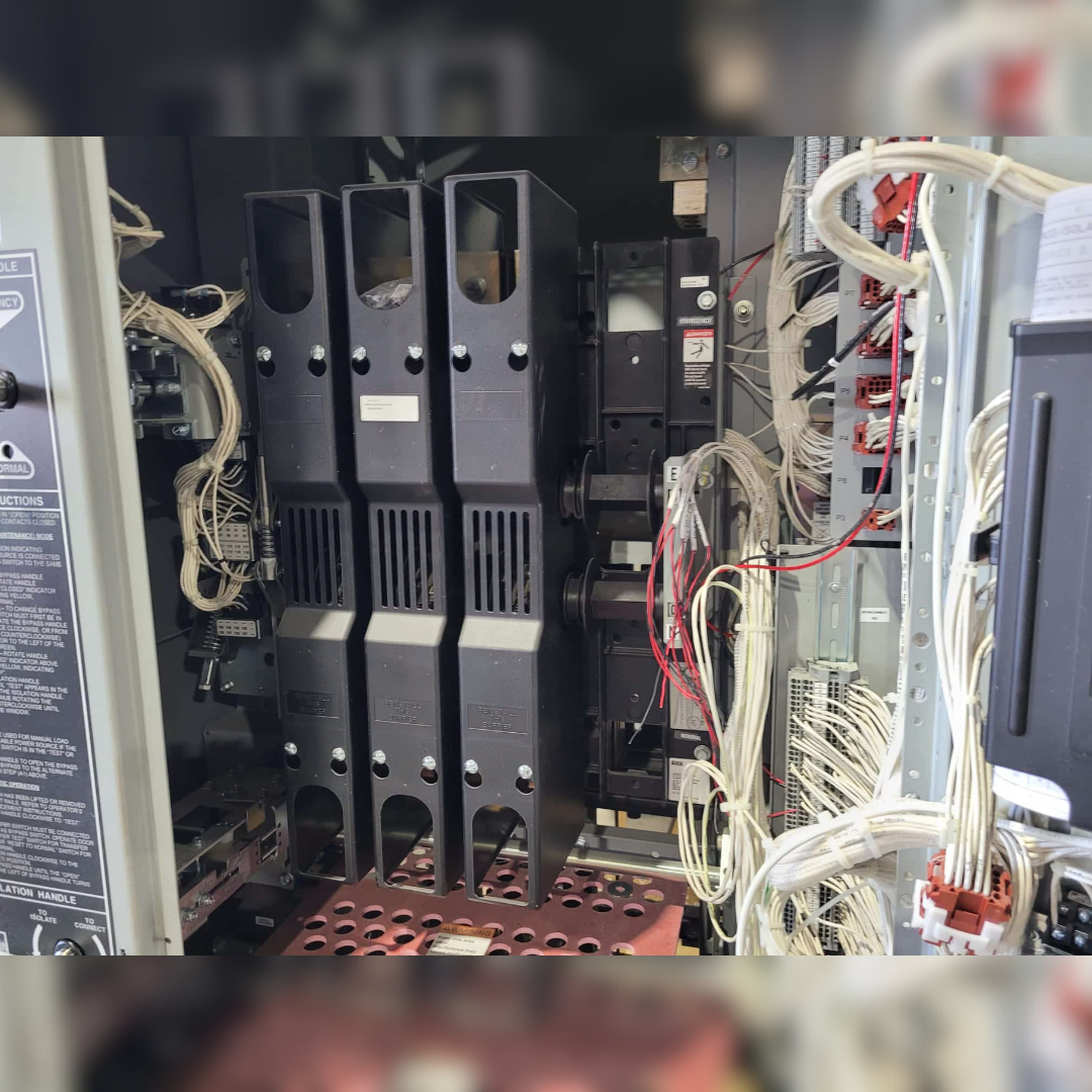 600 Amp ASCO H07ATSB030600NSX Automatic Transfer Switch inside view