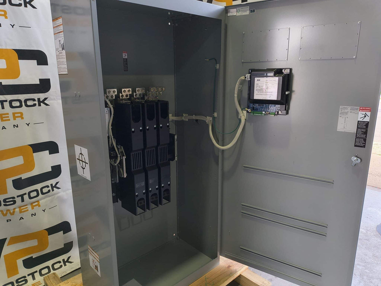 New 800 Amp ASCO Series 300 H03ATSA30800CGXC Automatic Transfer Switch