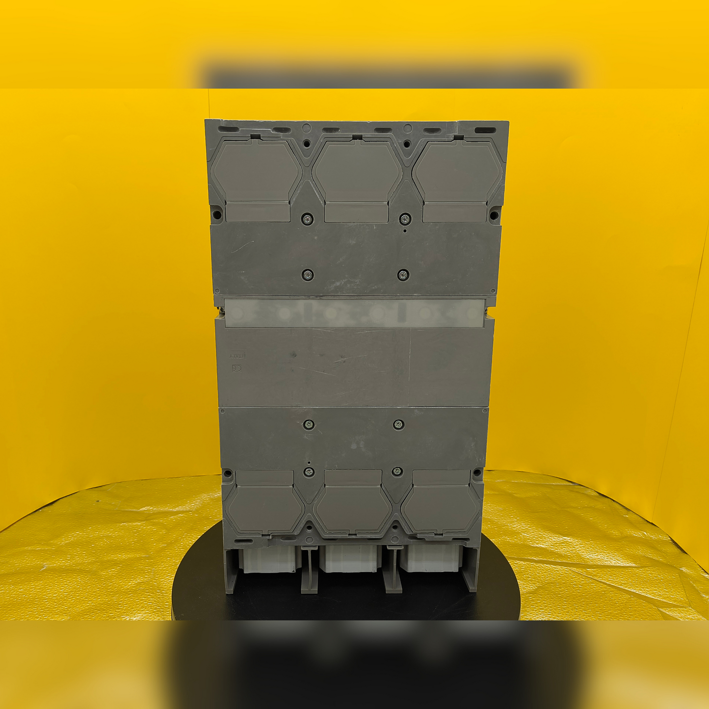 New 1000 Amp Square D PGP36100CU33A Breaker LCB, 1000A, PGP, EL/MICRO LSI, 100% Back View