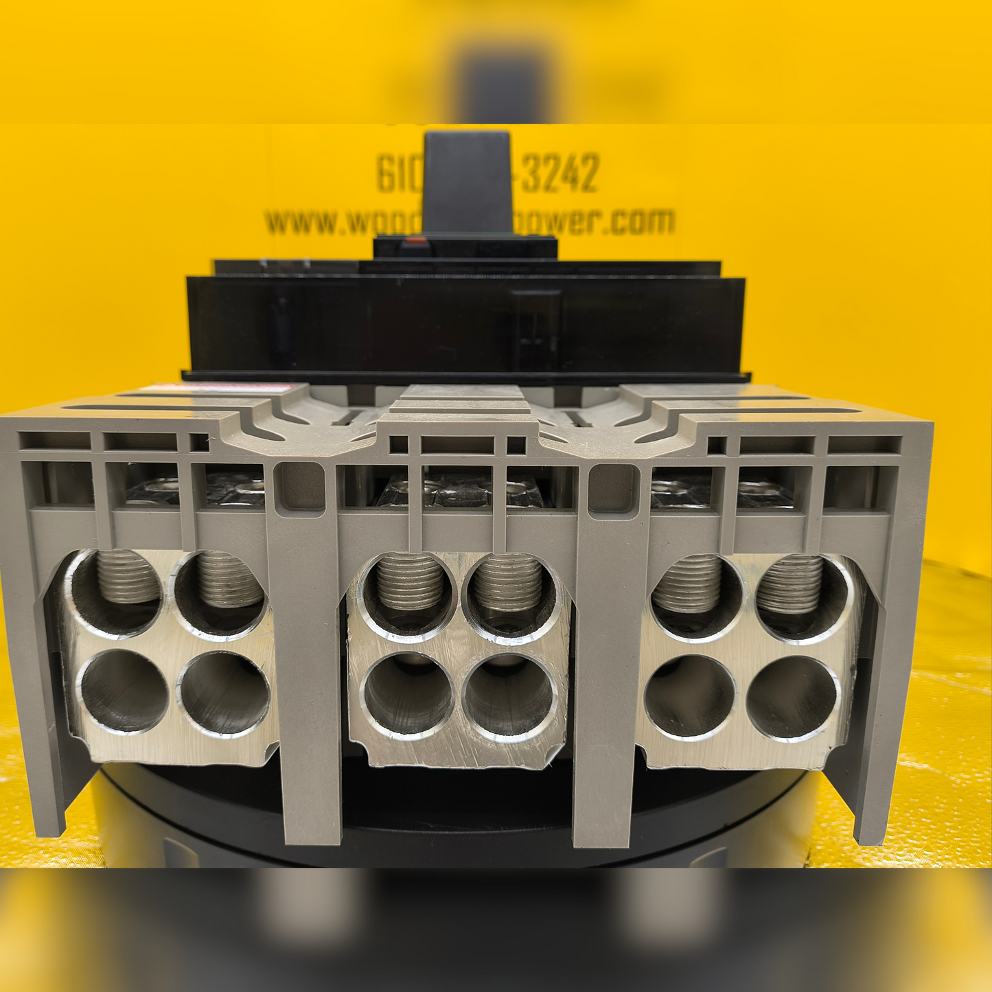 New 1000 Amp Square D PGP36100CU33A Breaker LCB, 1000A, PGP, EL/MICRO LSI, 100% Bottom View