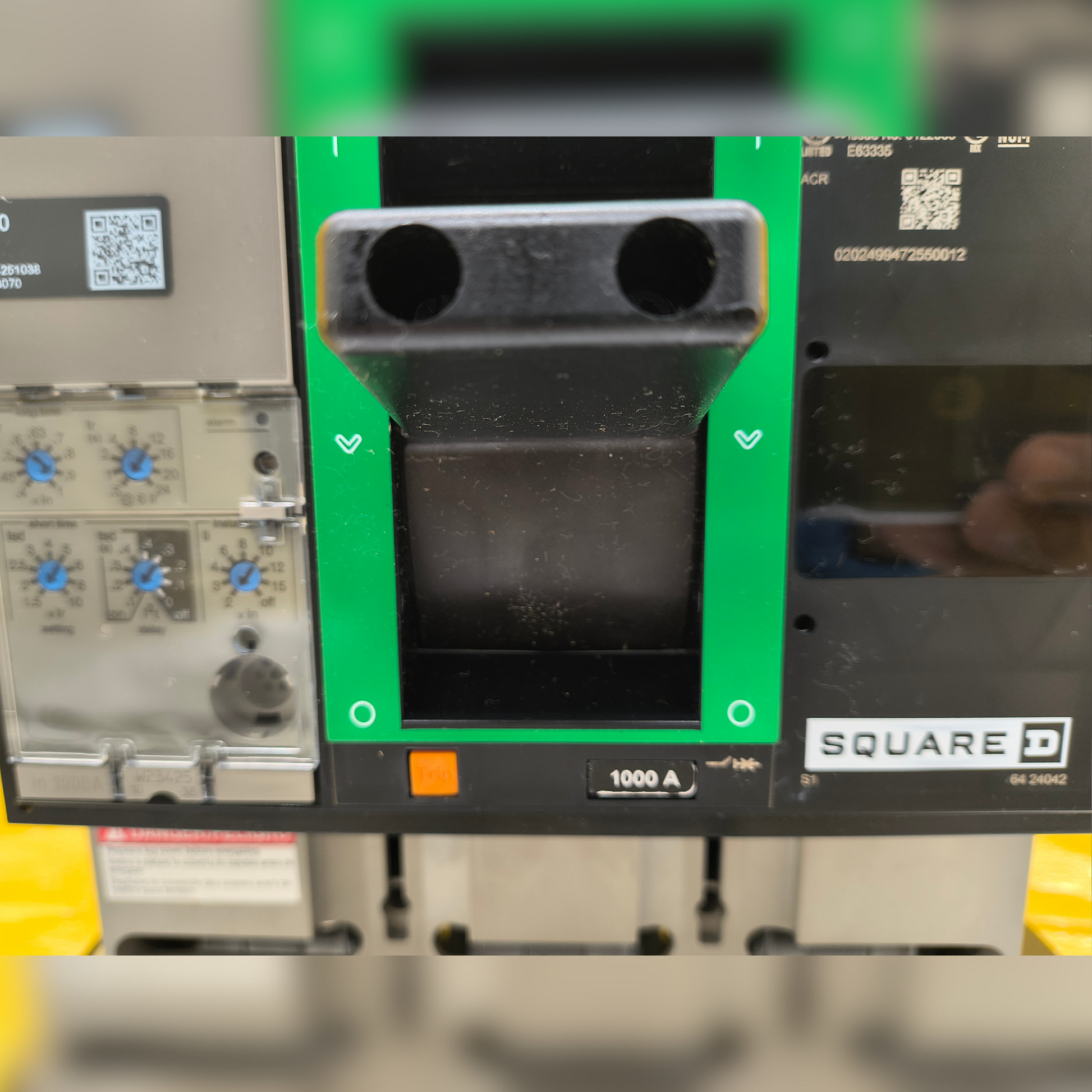 New 1000 Amp Square D PGP36100CU33A Breaker LCB, 1000A, PGP, EL/MICRO LSI, 100% switch and controls