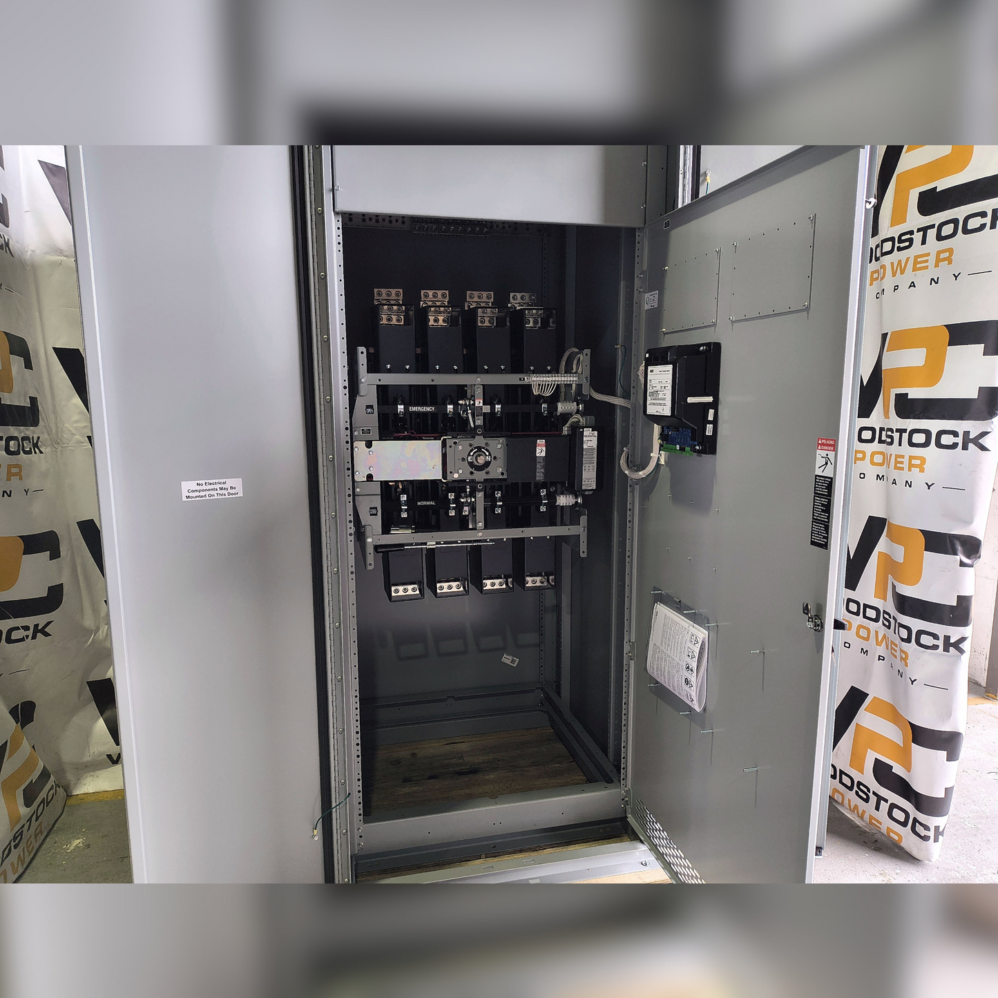 New 1600 Amp ASCO Series 300 G03ATSB31600NGXM Automatic Transfer Switch Front View