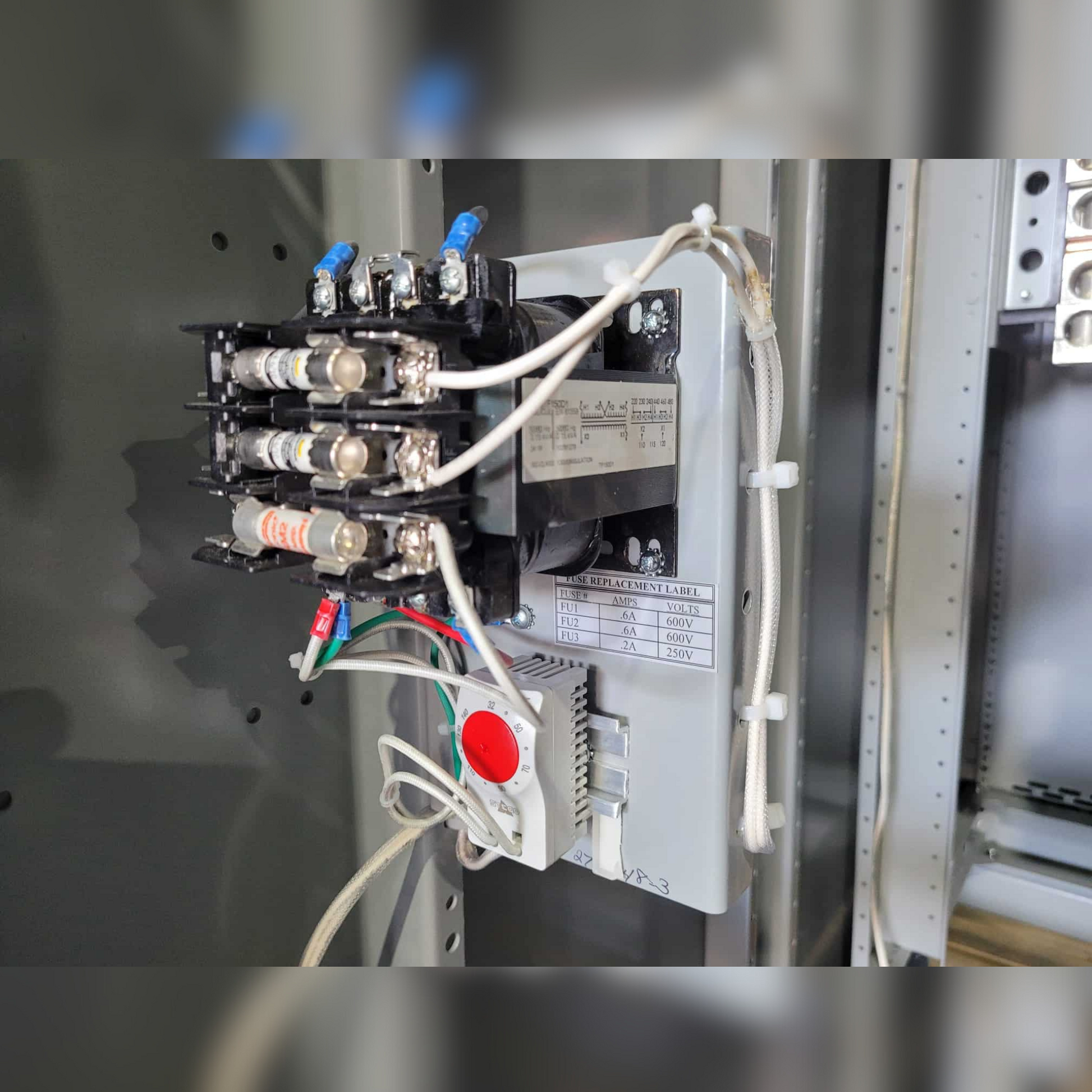 New 2600 Amp ASCO 300 Series G03ATSB32600NGXM Automatic Transfer Switch Front Inside View