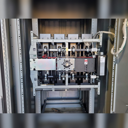 New 2600 Amp ASCO 300 Series G03ATSB32600NGXM Automatic Transfer Switch Inside View
