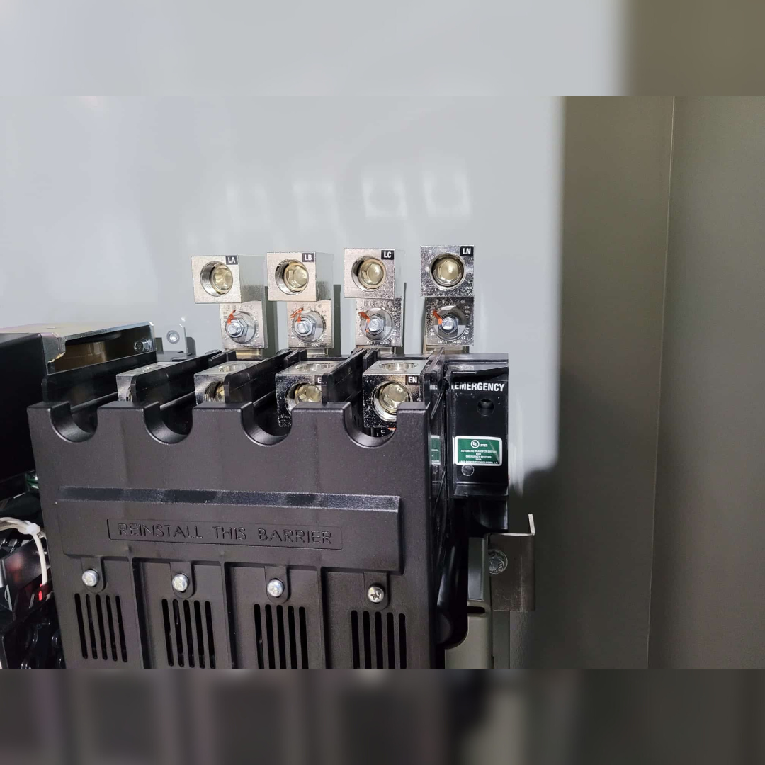 New 400 Amp ASCO J03ATSB30400NGXF Automatic Transfer Switch inside view