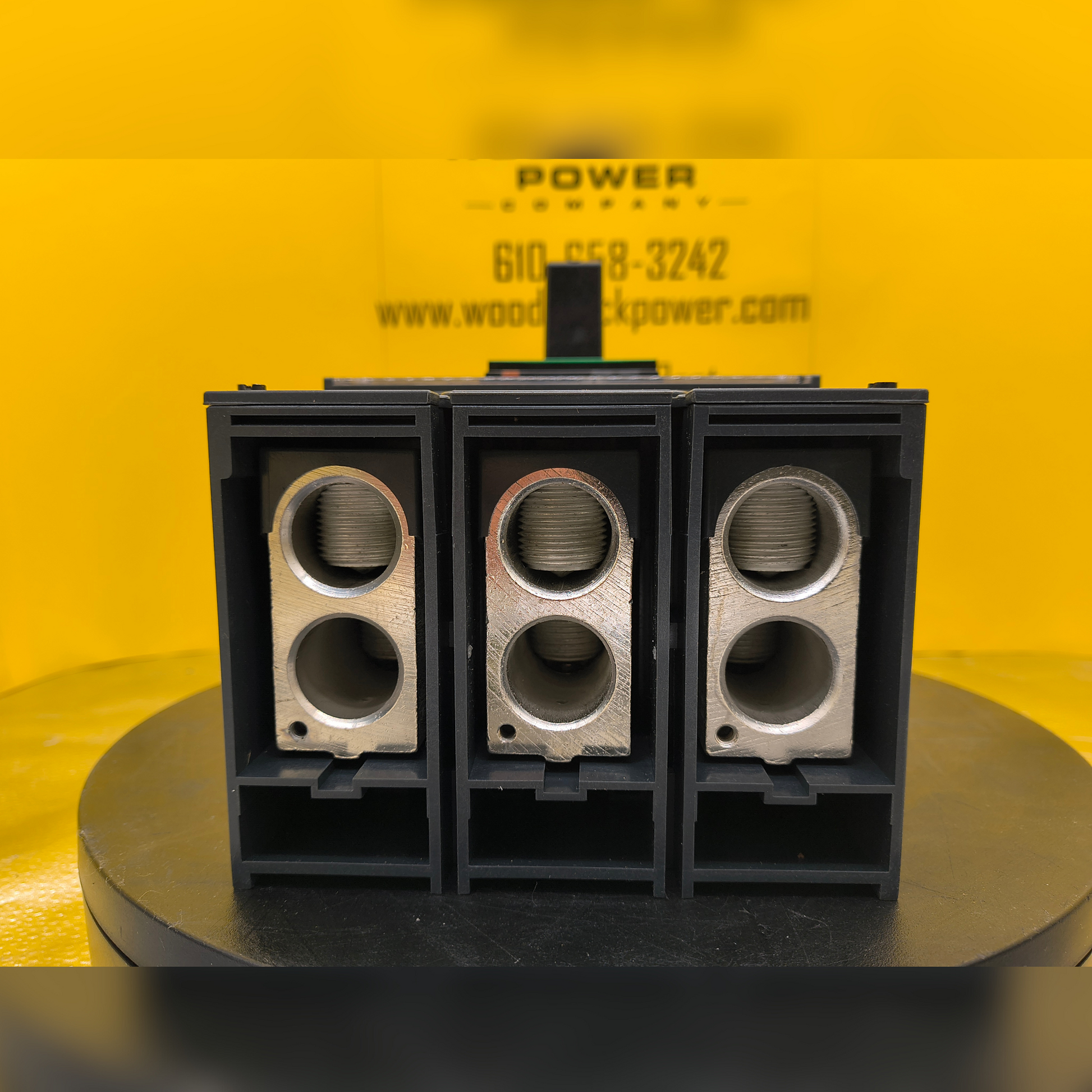 New 400 Amp Square D LGP36100CU33XY029 Breaker LCB, 400A, LG, MICRO LSI, 100% Bottom View