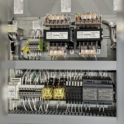 New 800 Amp Thomson TS 970 TS 973A0800A1CZ6AJJAA Automatic Transfer Switch Inside View