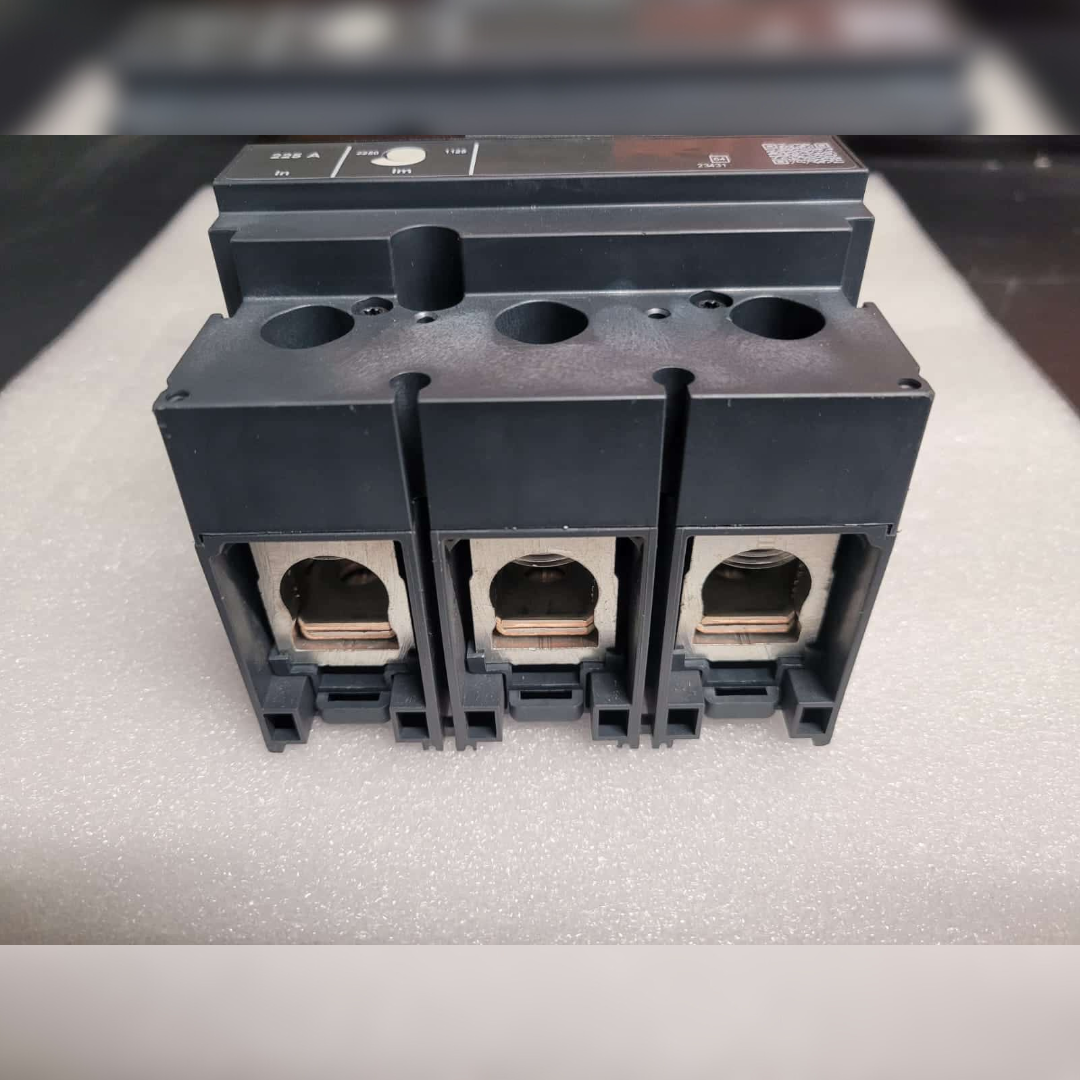 Surplus 225 Amp Square D JDP36225CTX Breaker part