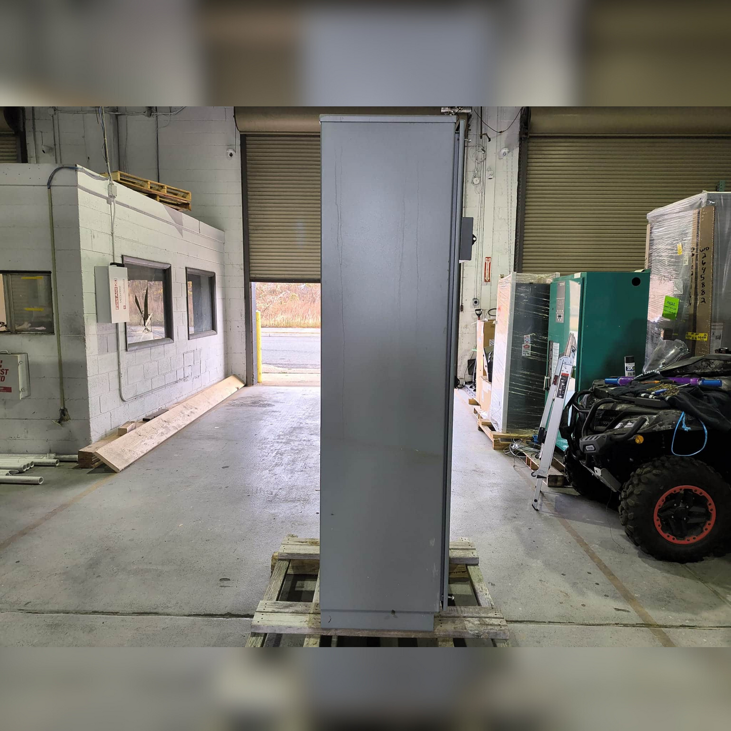 Used 1000 Amp Kohler KEP-DFTC-1000S-PN Service Entrance Rated Automatic Transfer Switch Side View