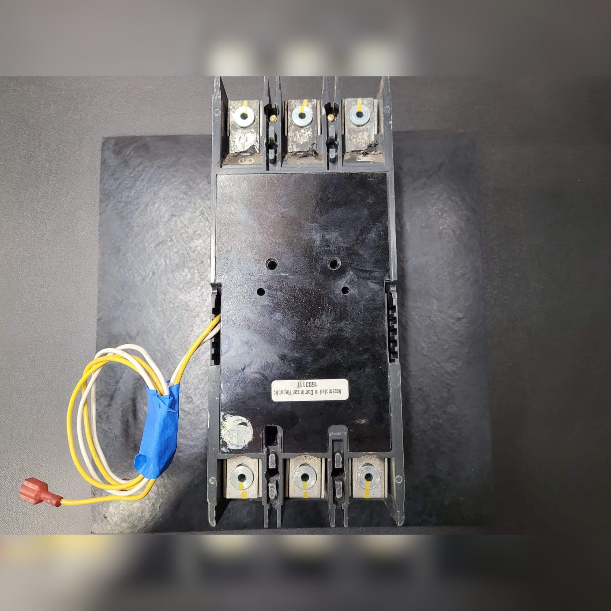Used 250 Amp EATON JG3250S46 Breaker Back View