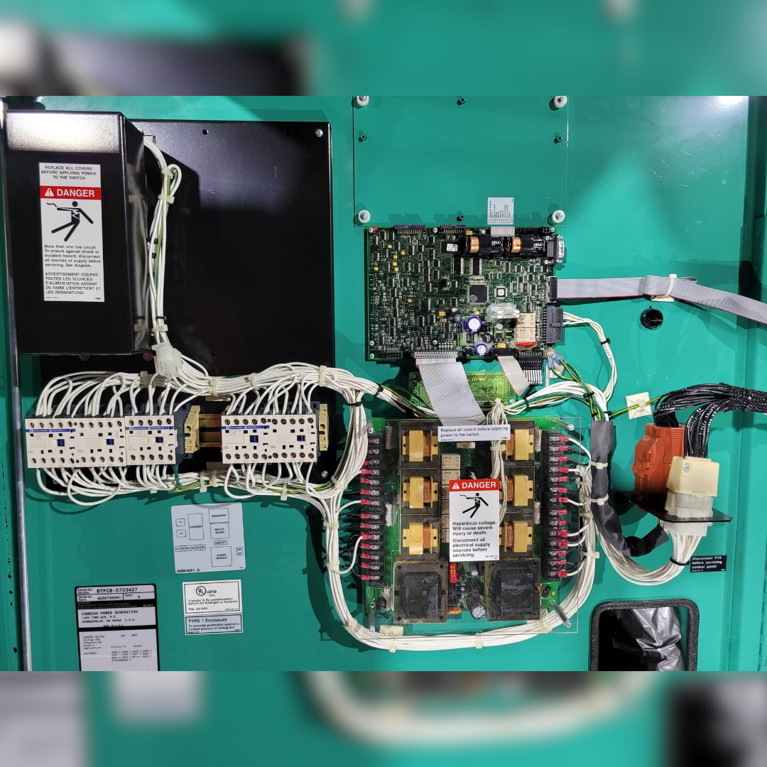 Used 260 Amp Onan BTPCB-5703427 Automatic Transfer Switch inside view