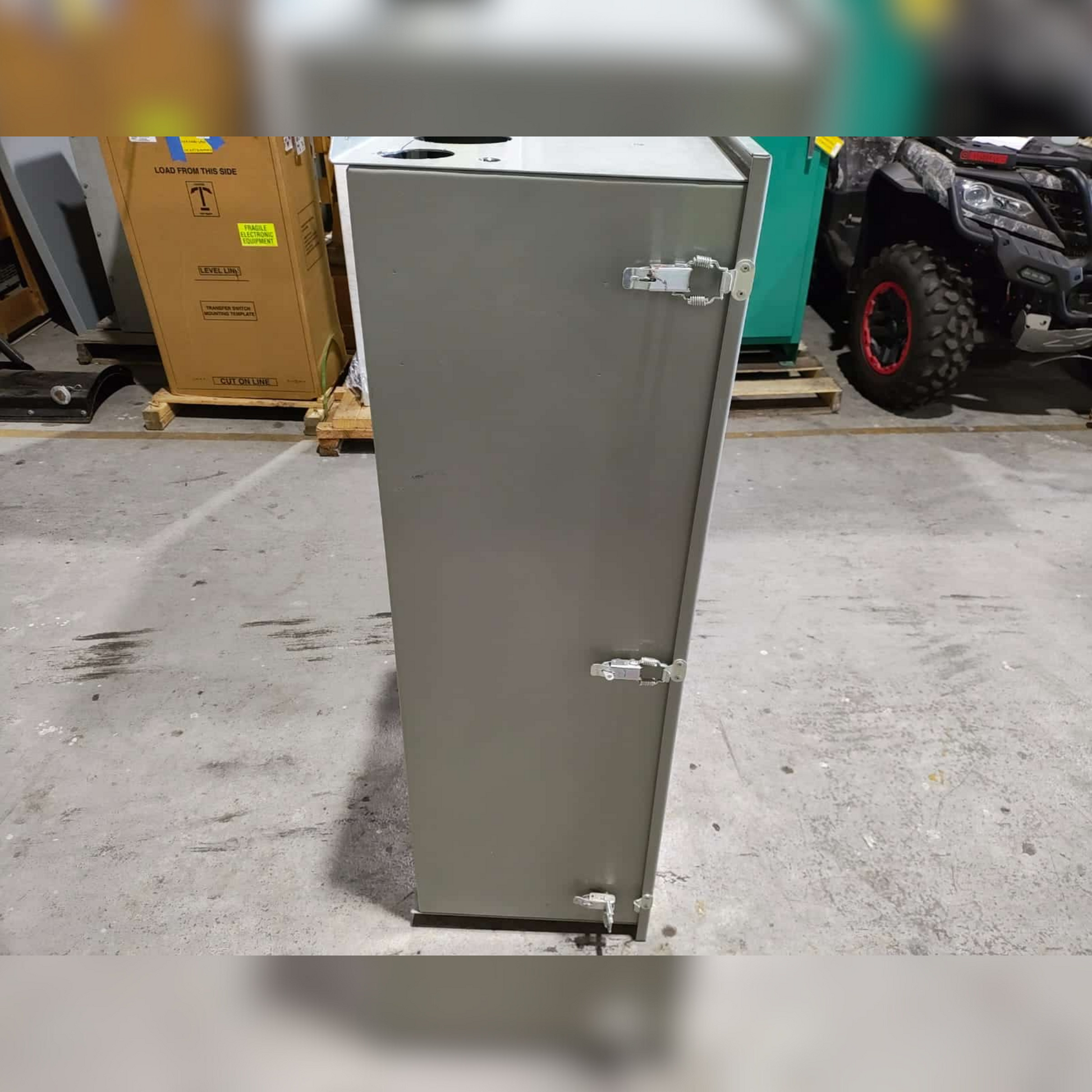 Used 400 Amp EATON ATC3C2X30400BSU Automatic Transfer Switch Side View