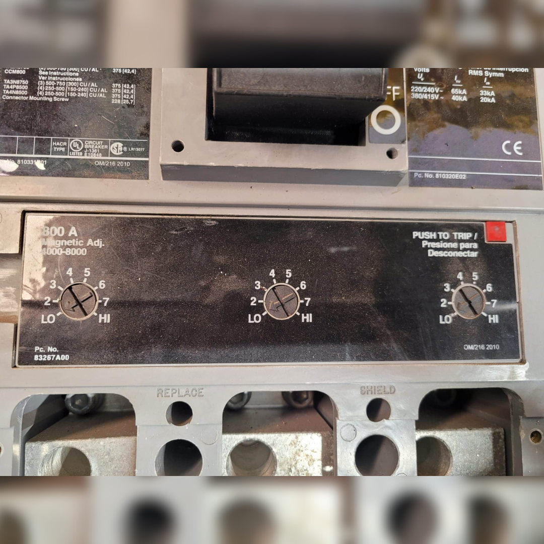 Used 800 Amp Siemens MXD63B800 Breaker controls